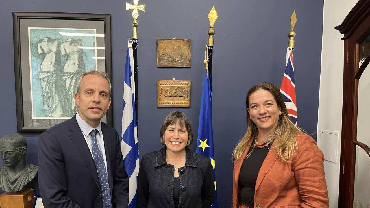 Ιωάννης Μαλλικούρτης Tamar Hodos Θεοδώρα Μηνά-Γιαννιώτη.jpg