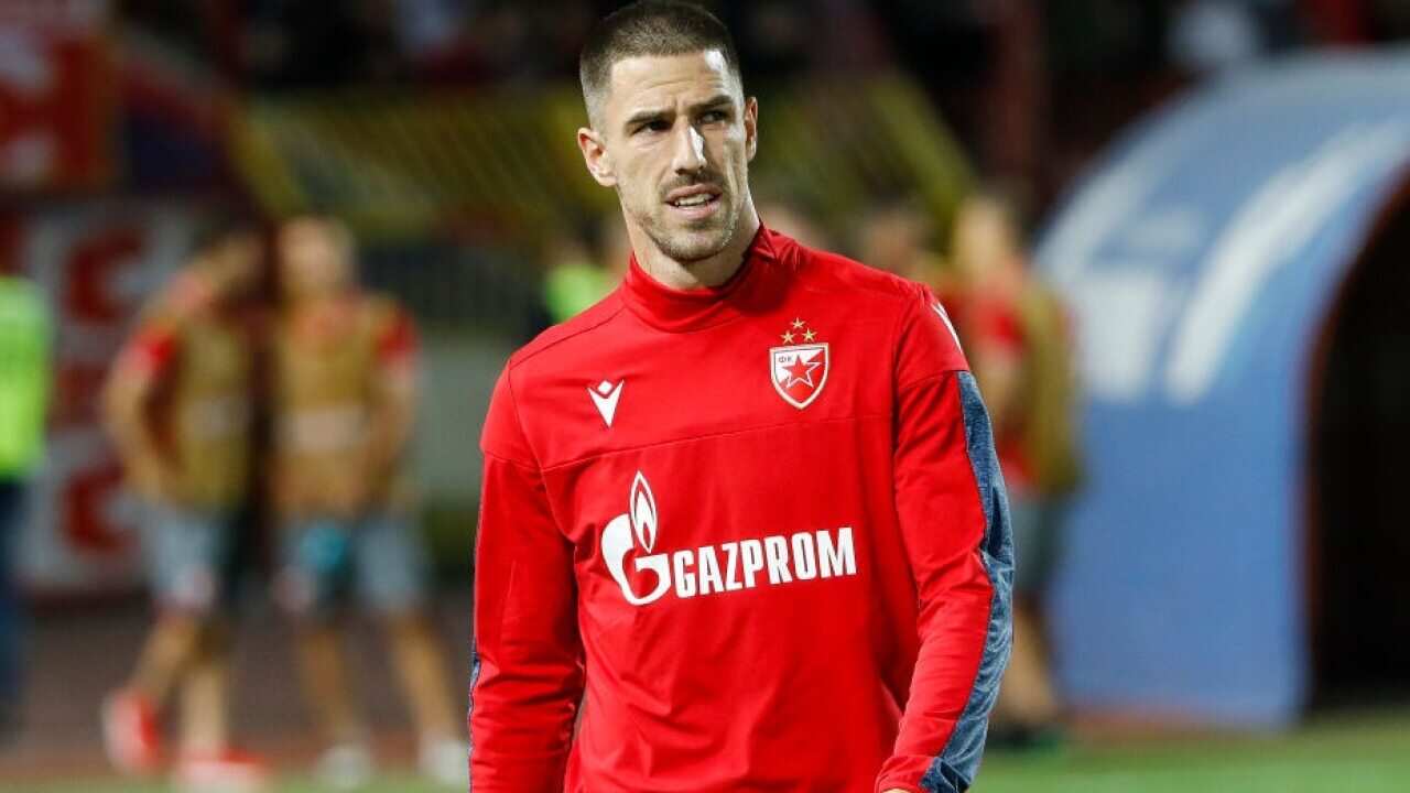 Milos Degenek