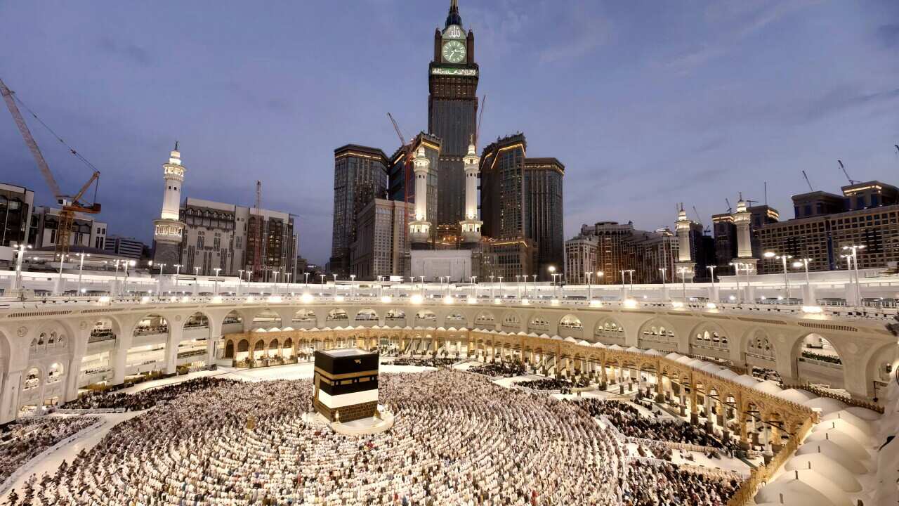 Various Views Of The Great Mosque - Mecca