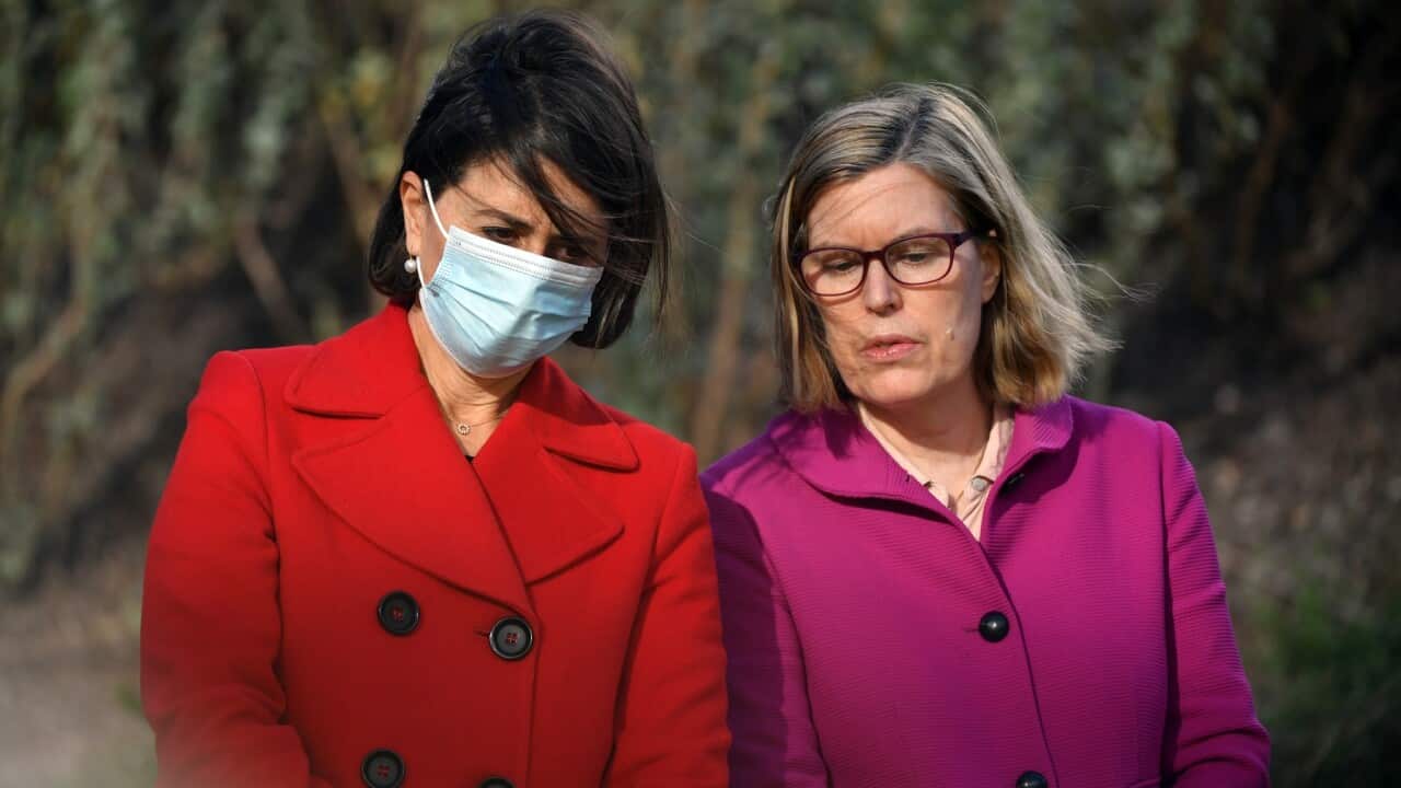 Kiongozi wa NSW Gladys Berejiklian ashauriana na Afisa Mkuu wa afya wa NSW Dr Kerry Chant