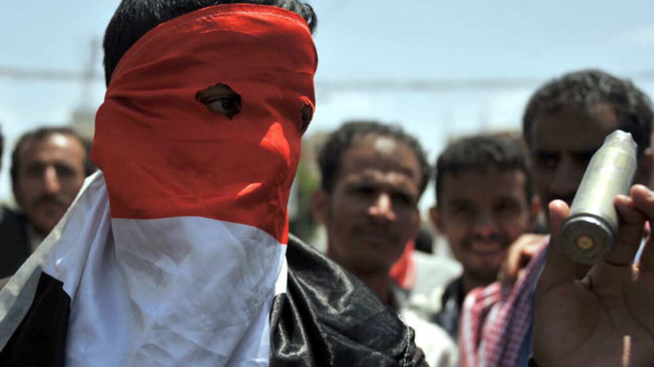 yemen_unrest_110925_B_aap_162147726