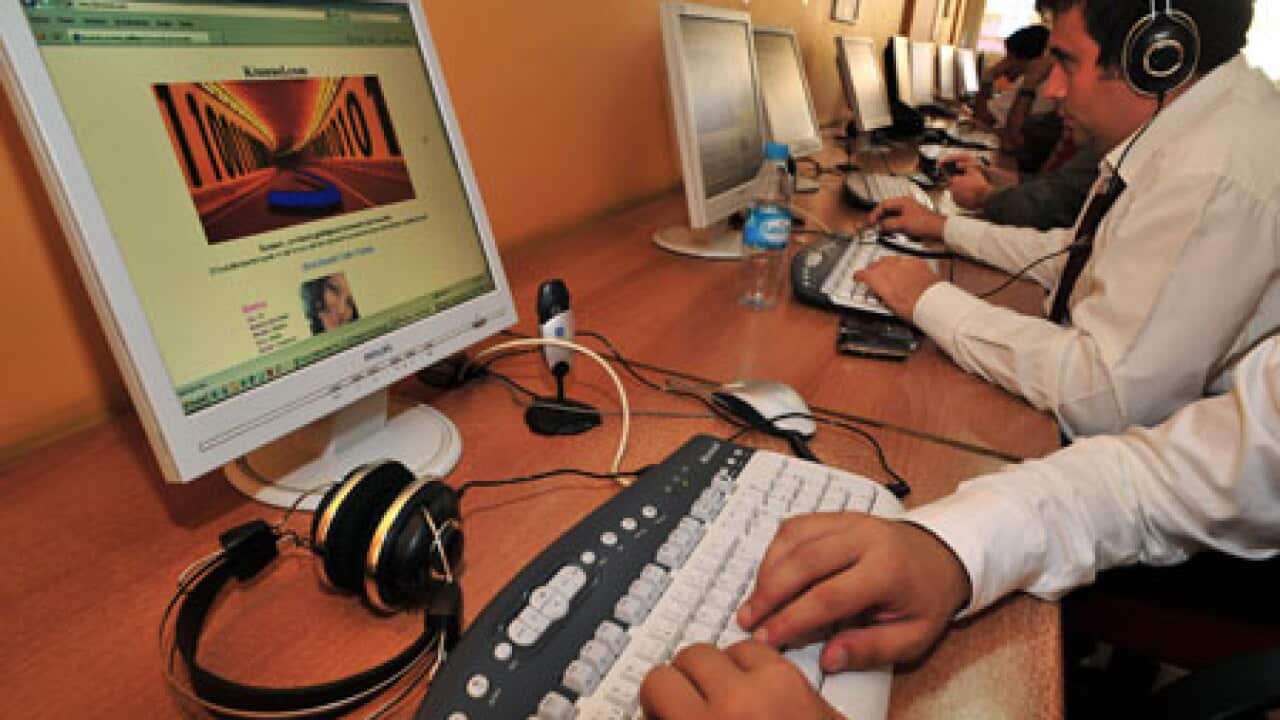 internet_cafe_computers_091216_B_getty_995074882