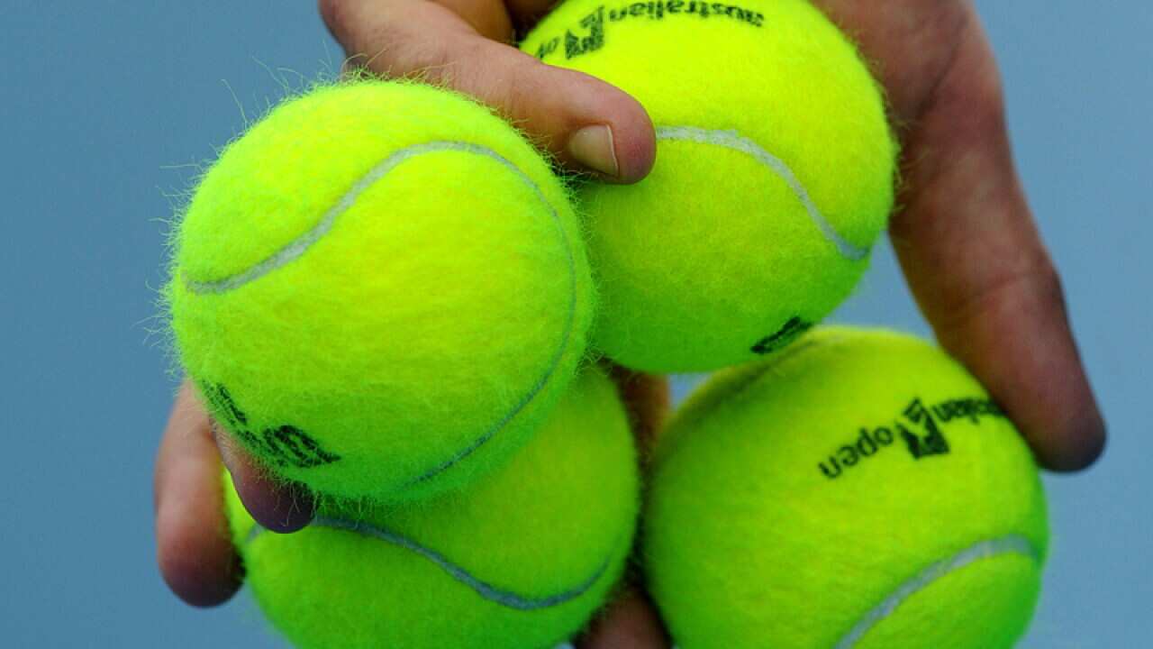Tennis balls