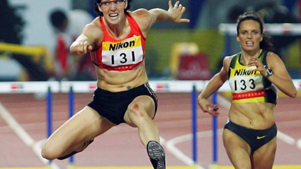 jana_rawlinson_hurdles_100628_B_getty_472925077