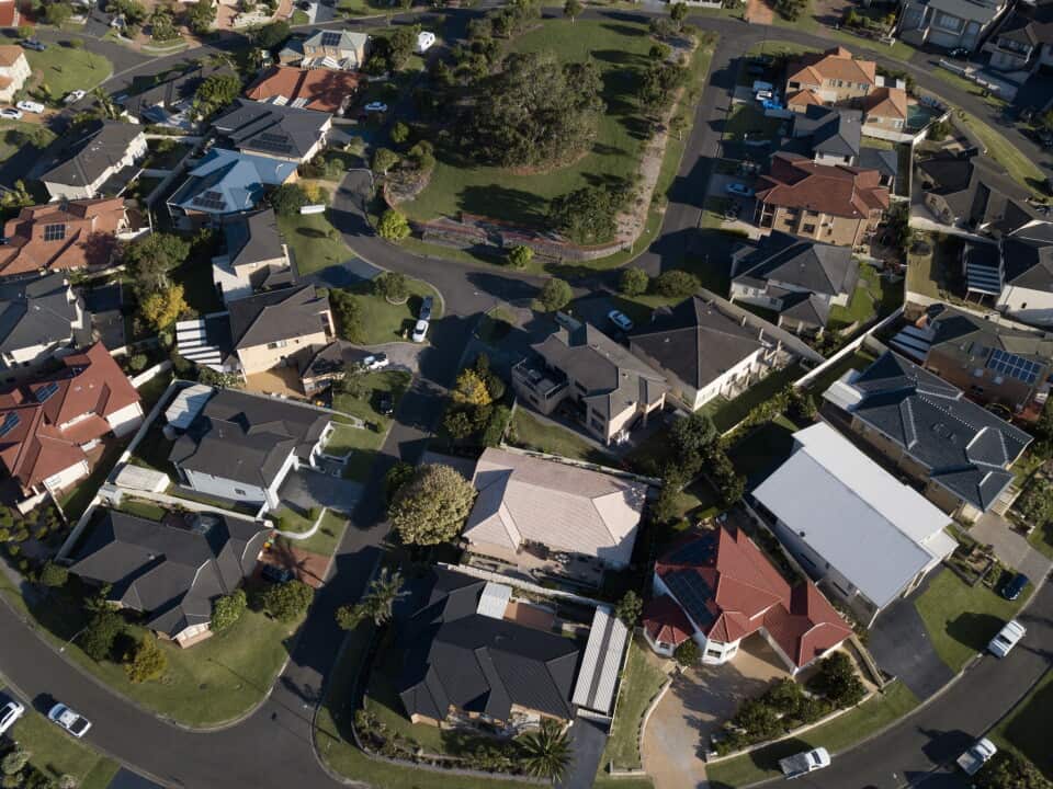 HOUSING AERIALS