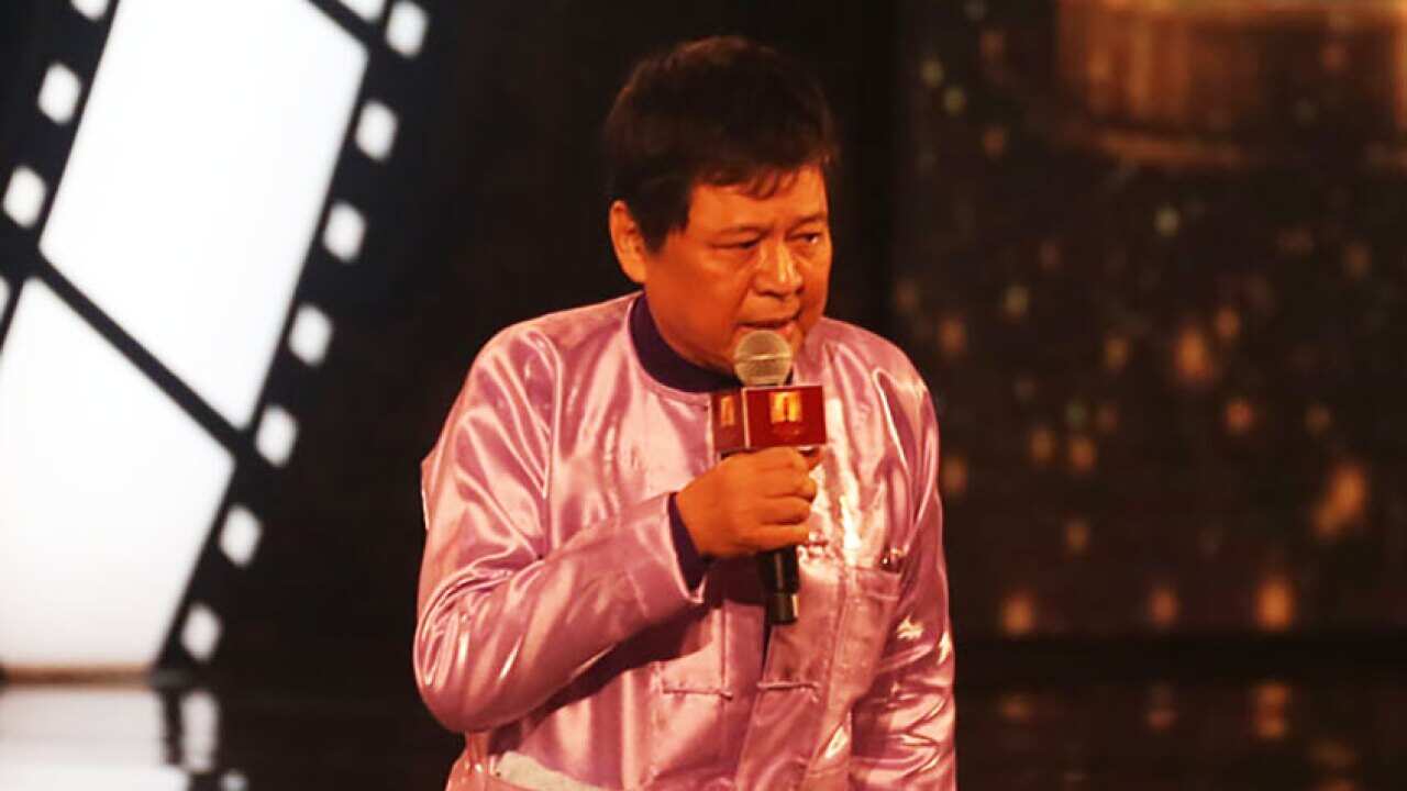 Pianist Tin Win Hlaing giving speech at the during the Myanmar Academy award ceremony