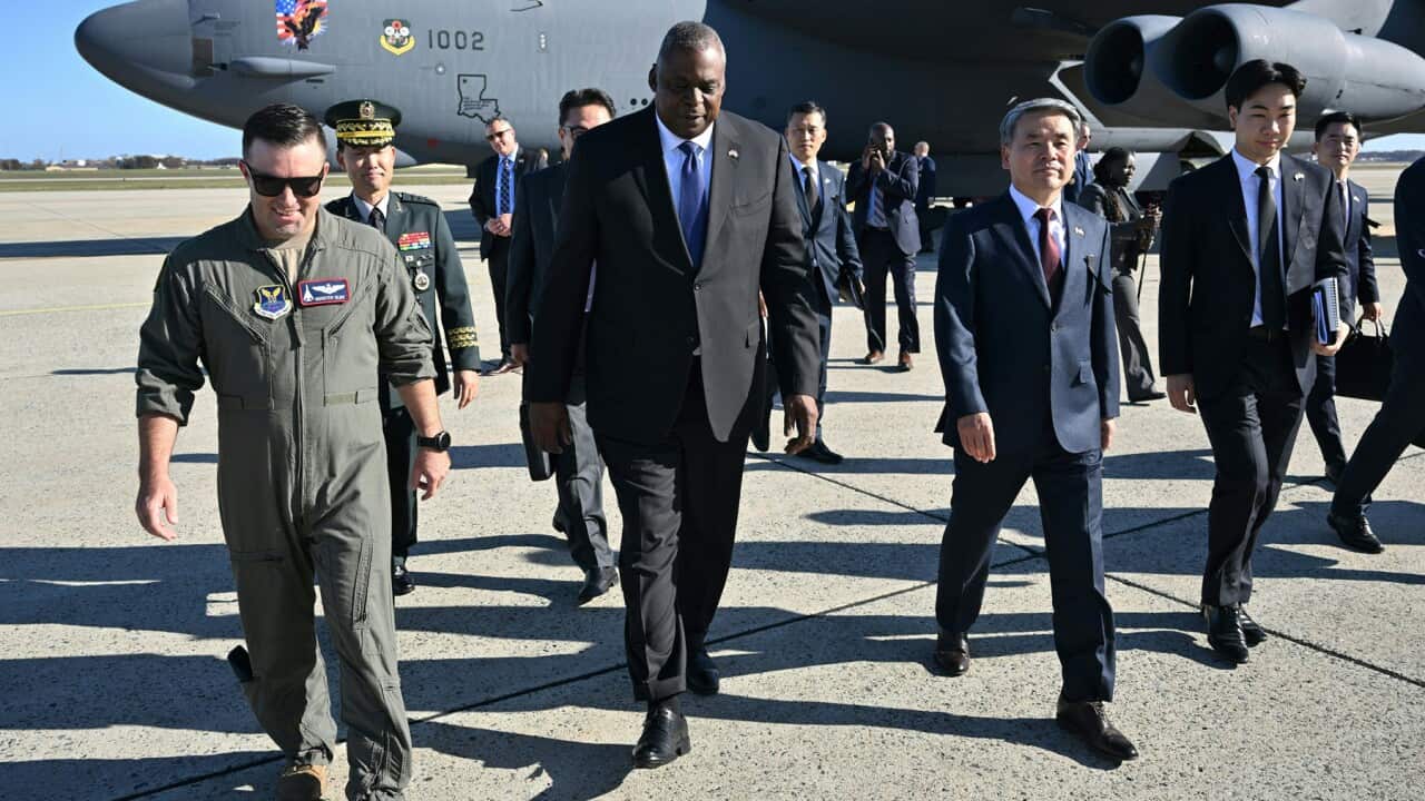 South Korea's National Defense minister and US Secretary Lloyd Austin at the airport.