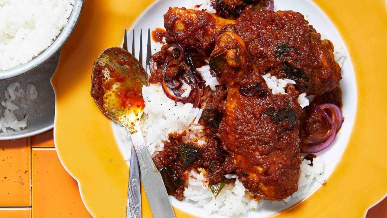 Ayam masak bawang (Onion chicken)