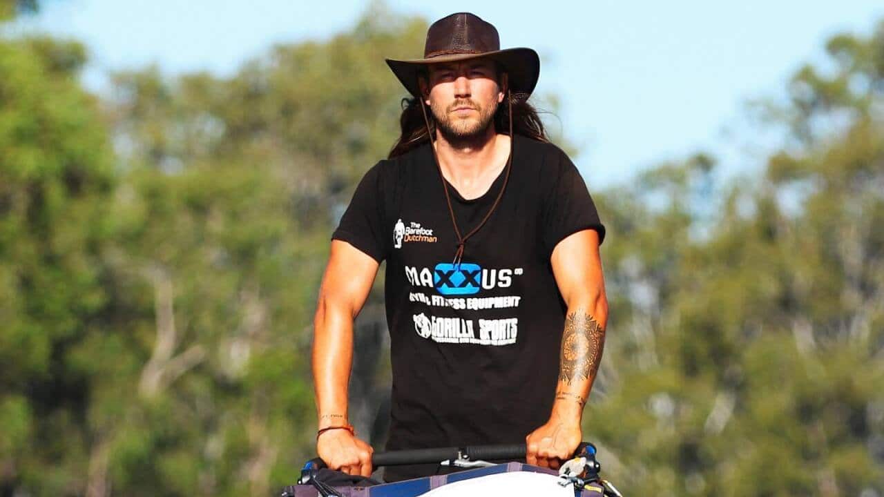 Anton Nootenboom walks barefoot from Cairns to Sydney