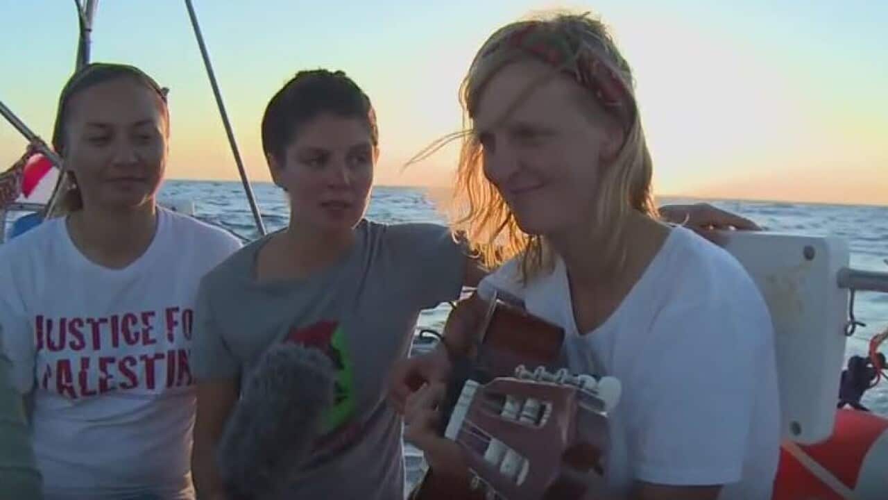 Synne Sofie Recksten, Emma Rinqvist, Marama Davidson on board the Zaytouna-Oliva