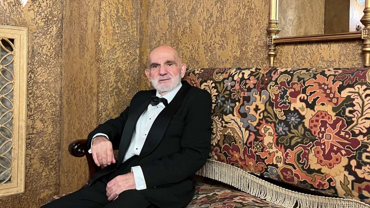 Image for read more article 'ΑΚΟΥΣΤΕ & ΔΙΑΒΑΣΤΕ'