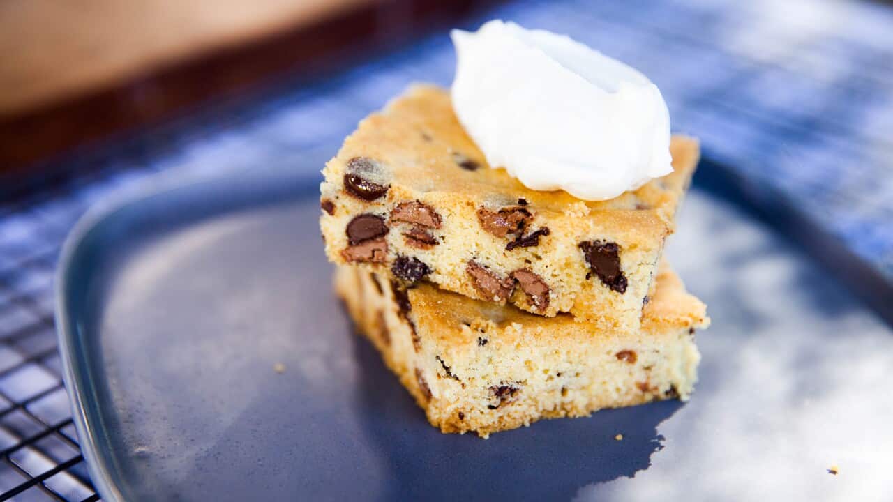 EG8_EP07_Giant BBQ Cookie.jpg