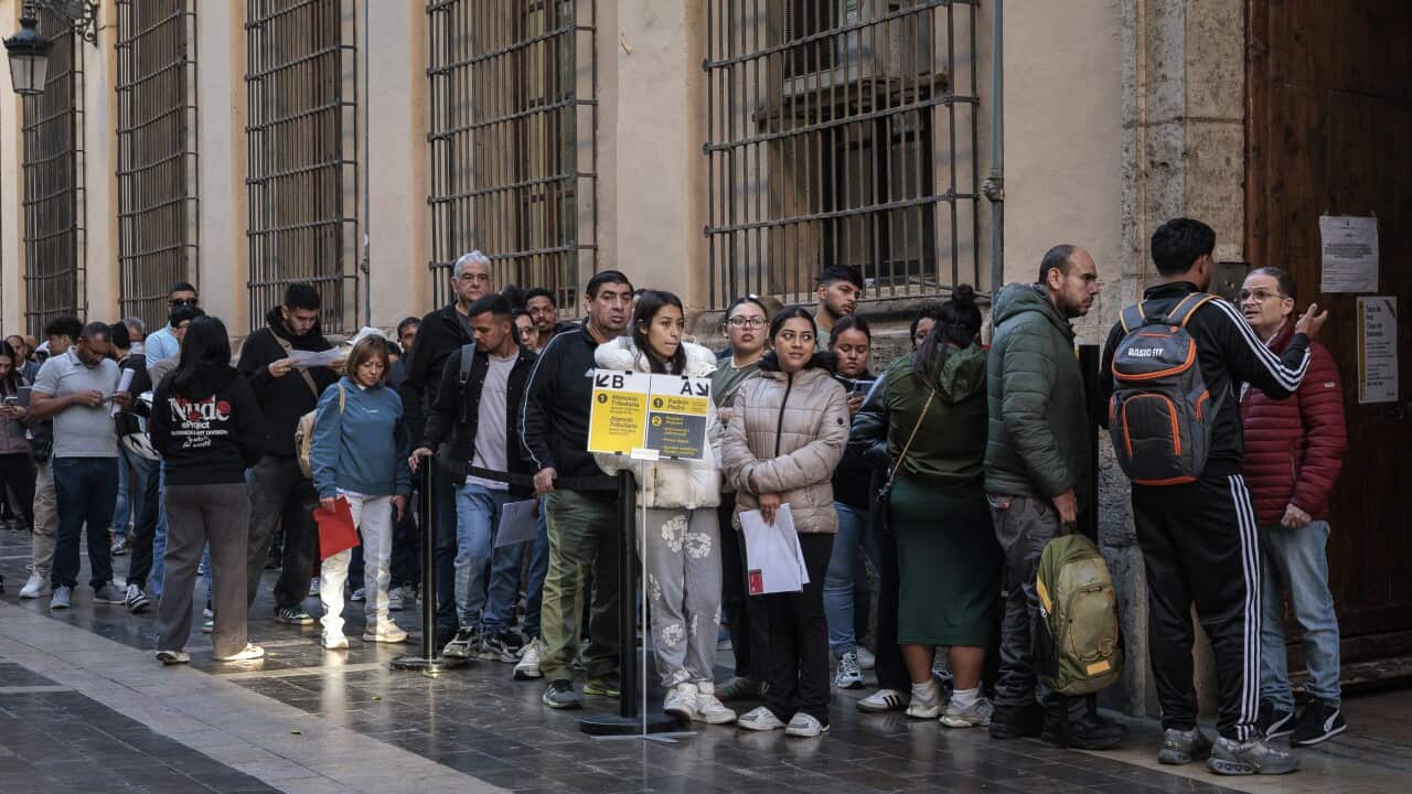 Spain begins accepting applications to regularize migrant status