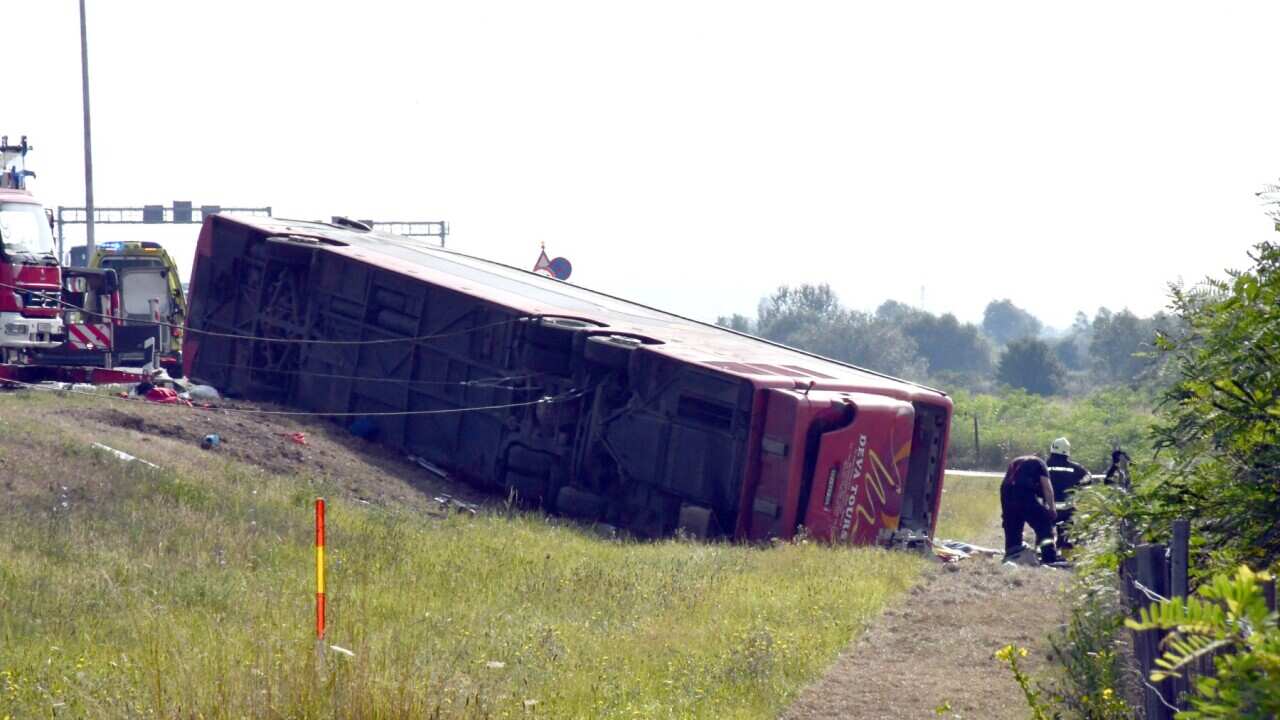 This morning at around 6.20 am on the highway near Slavonski Brod, near the toll booths on the southern lane, a bus with Kosovo markings landed off the road, and the latest figures are ten people dead. 45 people sought medical help