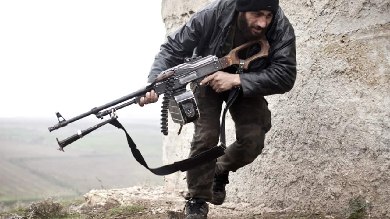 EU split on sending arms to Syria