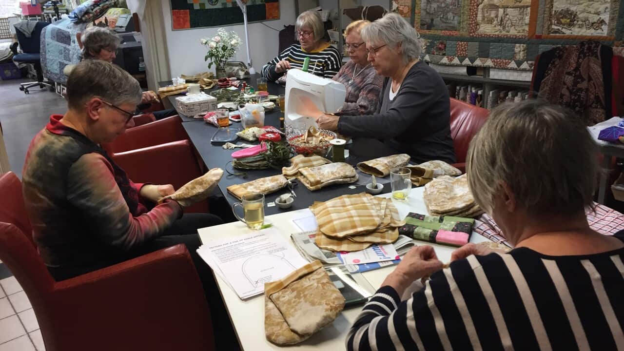 exquisite dutch mittens for Koalas