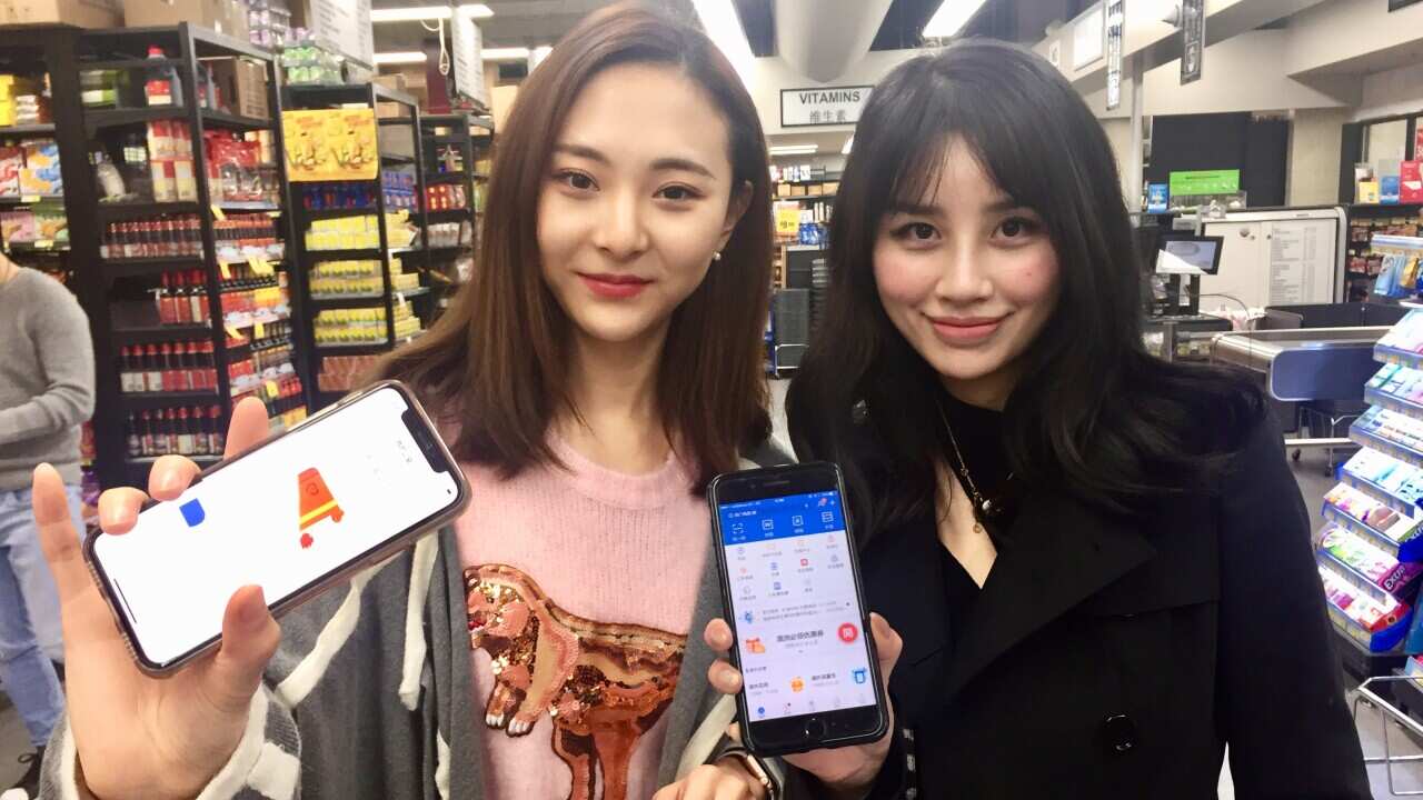 Vicky Yang and Hera Jang