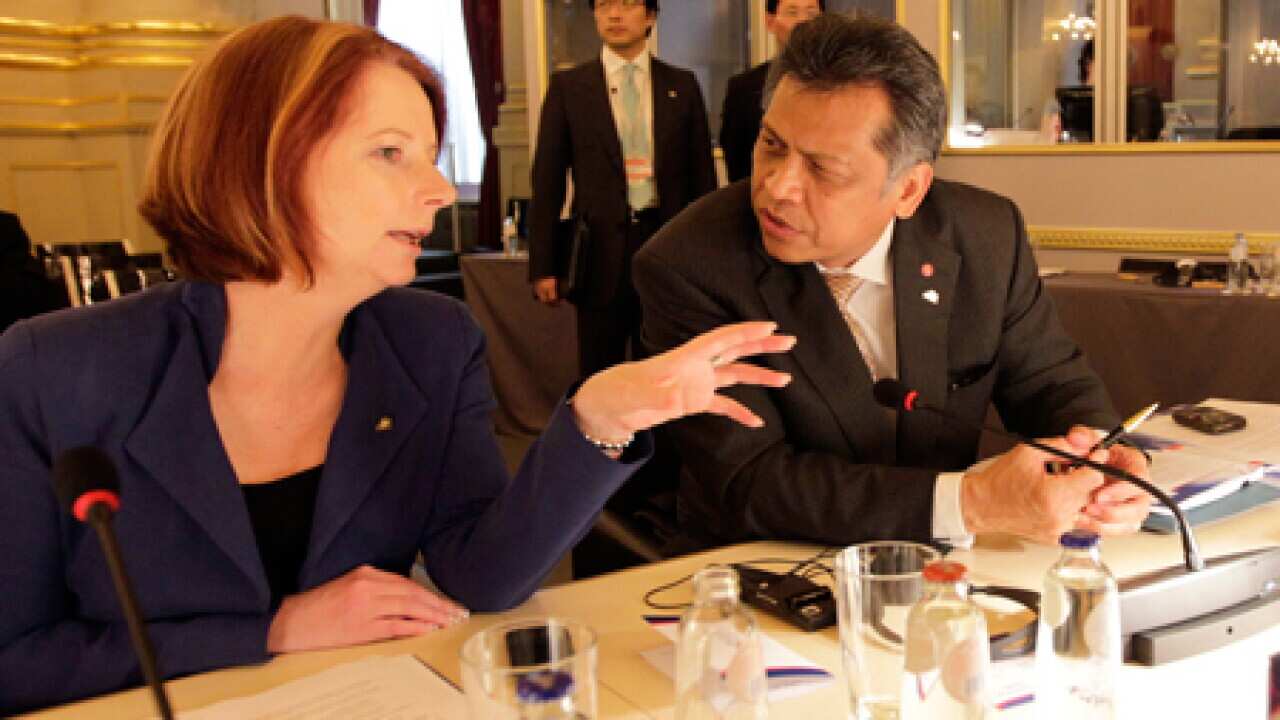 gillard_EU_Asia_summit_101006_B_ap_1717226839