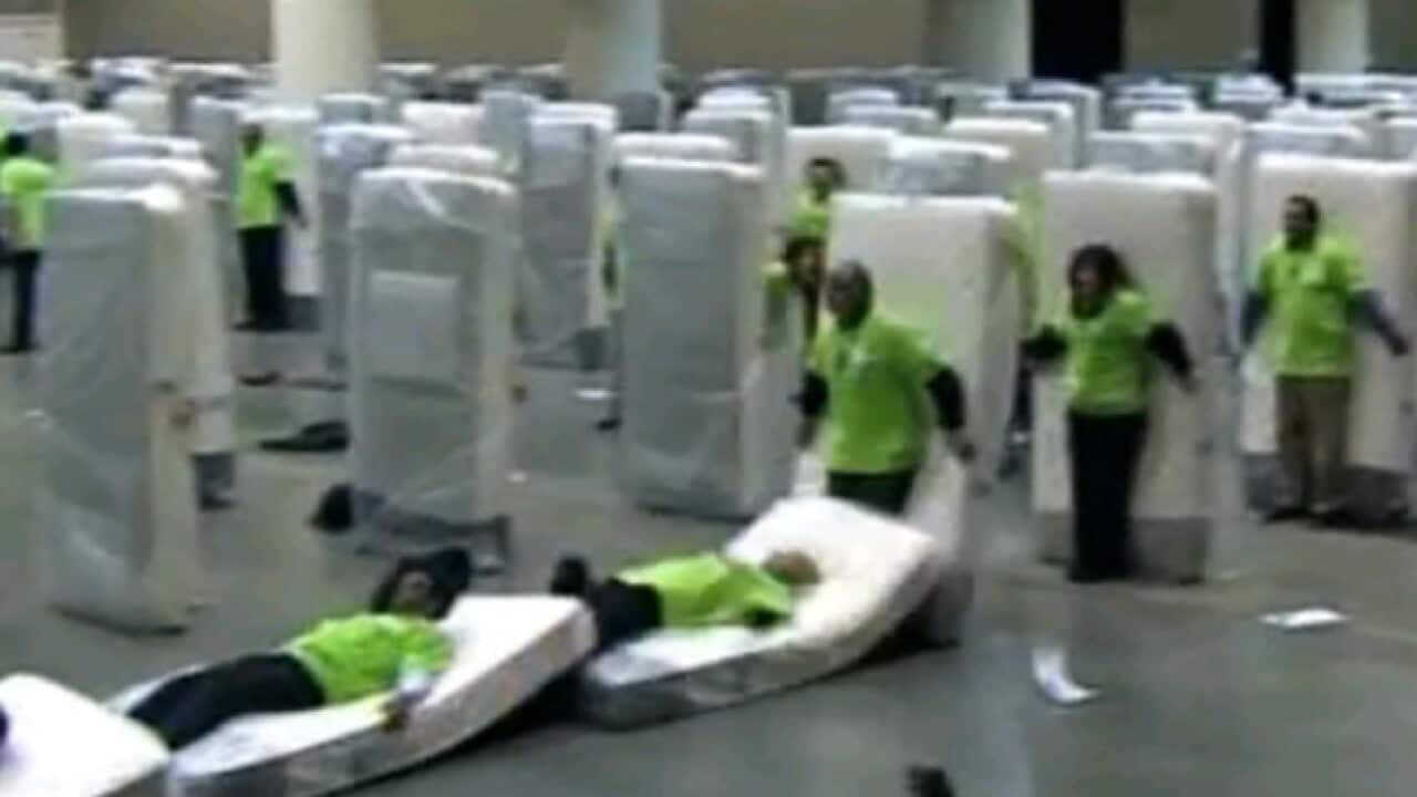 World record_mattress dominoes_b_reuters_1417050949