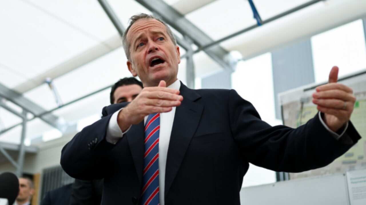 Australian Opposition Leader Bill Shorten addresses construction workers at a construction site for the West Gate Tunnel project in Melbourne, Monday, April 15, 2019. (AAP Image/Lukas Coch) NO ARCHIVING
