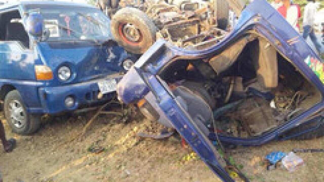 Car transported Worker Crash at Kampong Spoeu