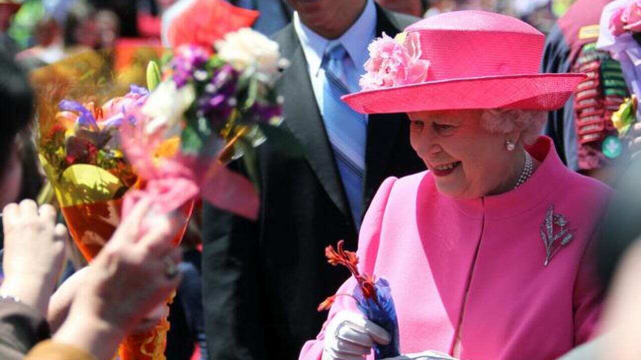 queen_melb_111026_aap_B_1579276834