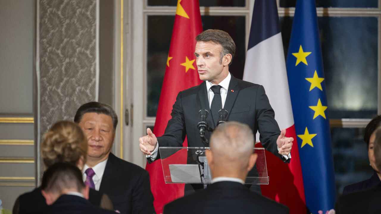 France's President Emmanuel Macron, Chinese President Xi Jinping during presentations ahead of an official state dinner