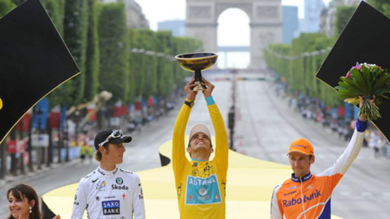 tour_contador_trophy_100726_B_AP_353290903