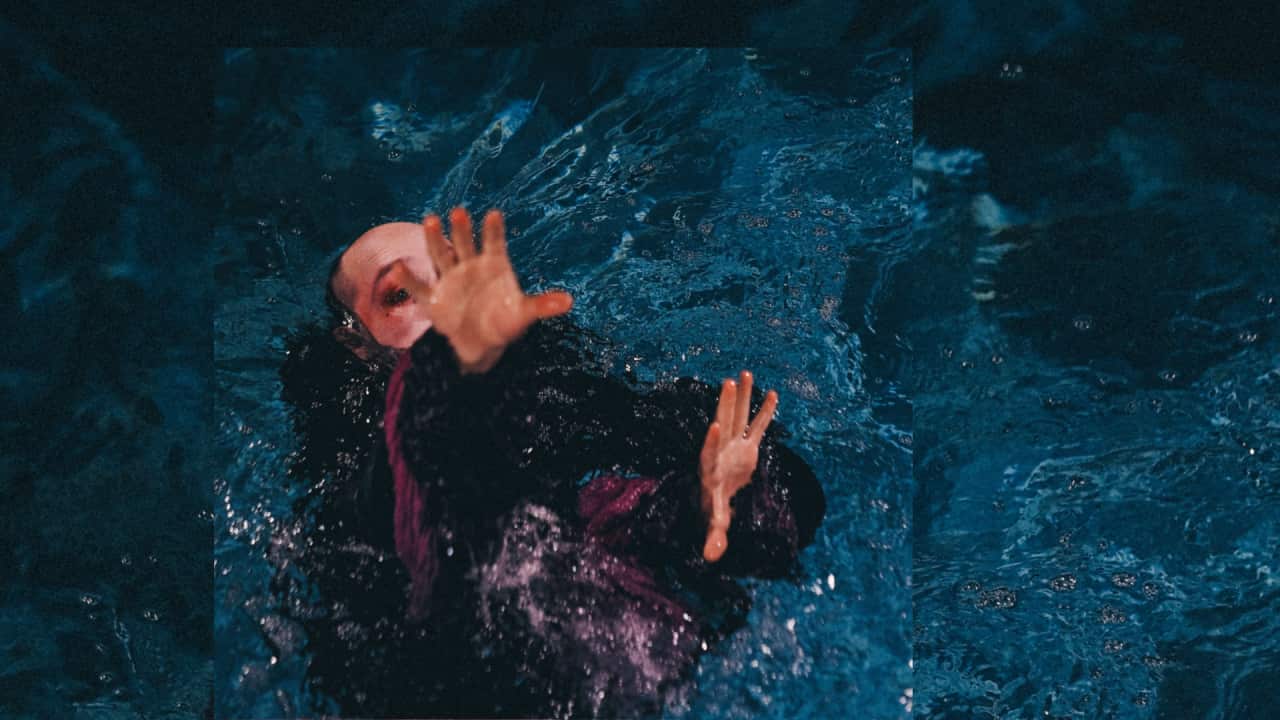 Image of a girl drowning