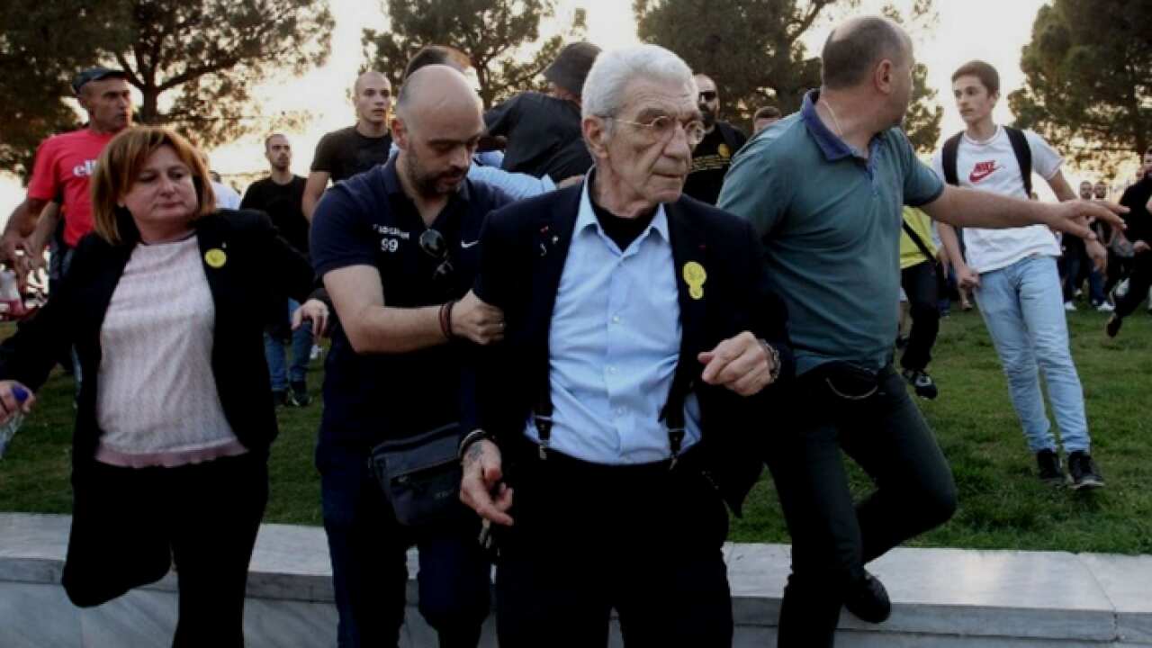 Thessaloniki mayor Yiannis Boutaris beaten up