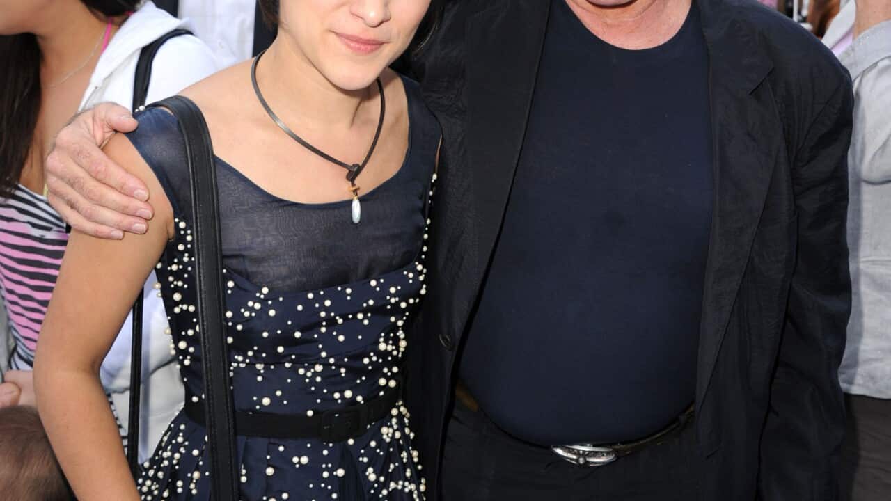 Zelda Williams and her late father Robin Williams attend the Premiere of Warner Bros. Pictures' 'Happy Feet Two' at Grauman's Chinese Theatre in Hollywood, California. (Getty Images)