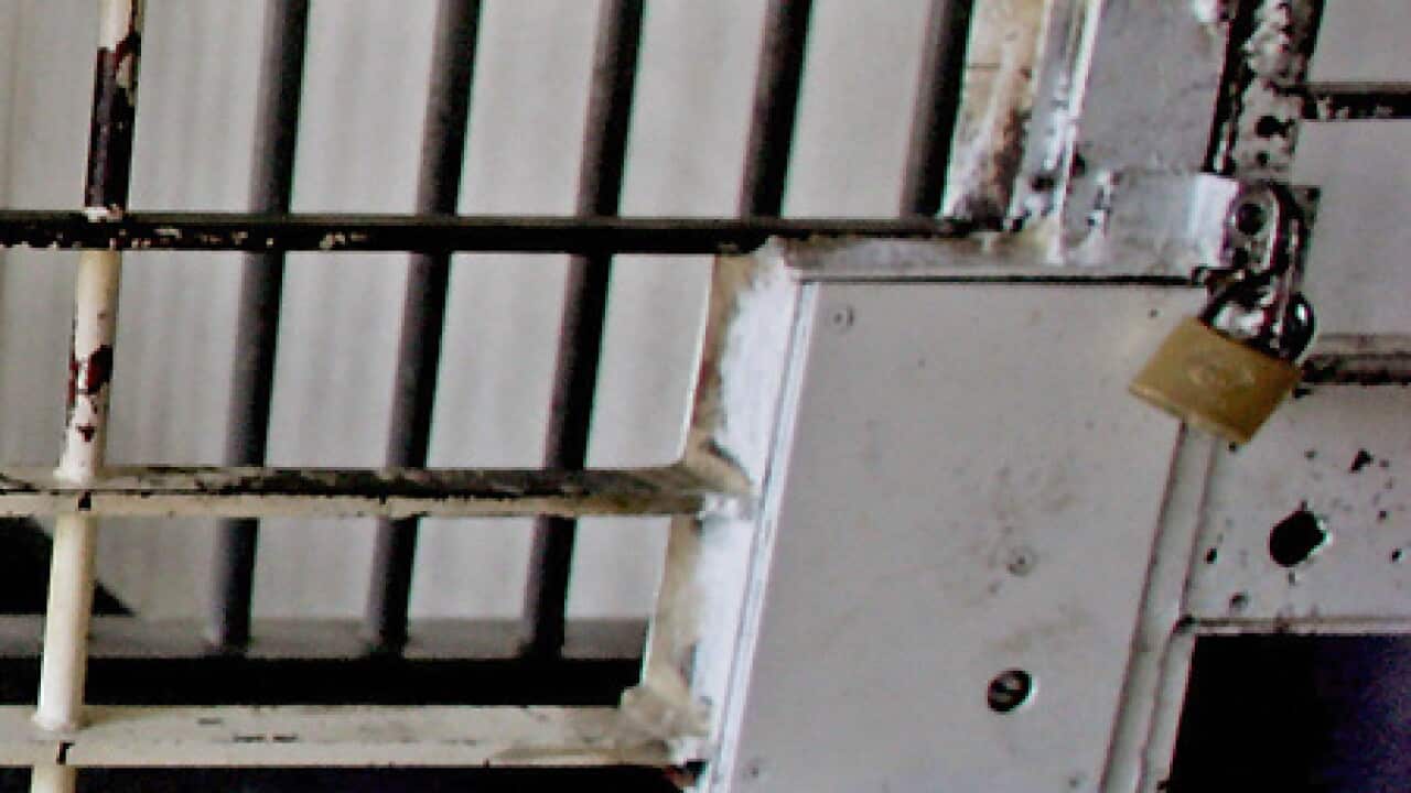 prison_bars_generic_1905090_afp_getty_B_252104079