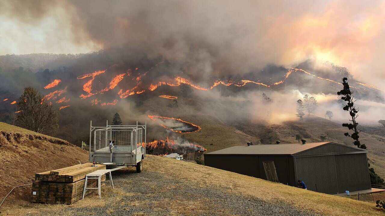 A fire buring in Illinbah, Queensland on 6 September 2019.