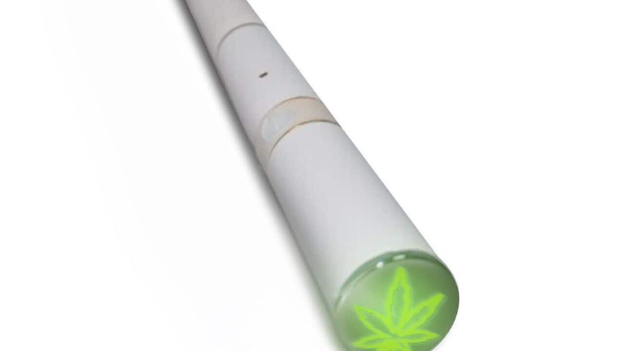 Dutch roll out world's first e-joint | SBS News Dutch roll out world's first e-joint | SBS News