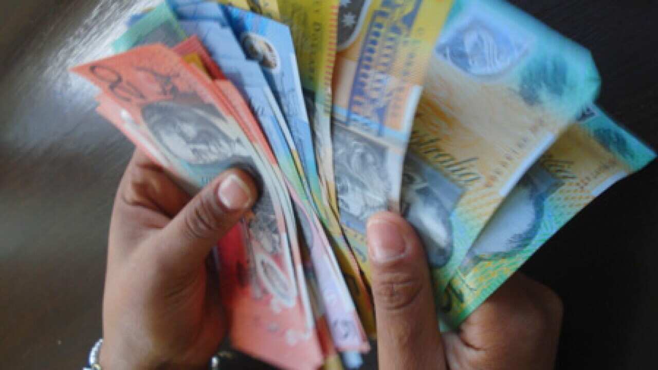 Money_pay_SBS_B_1791906410