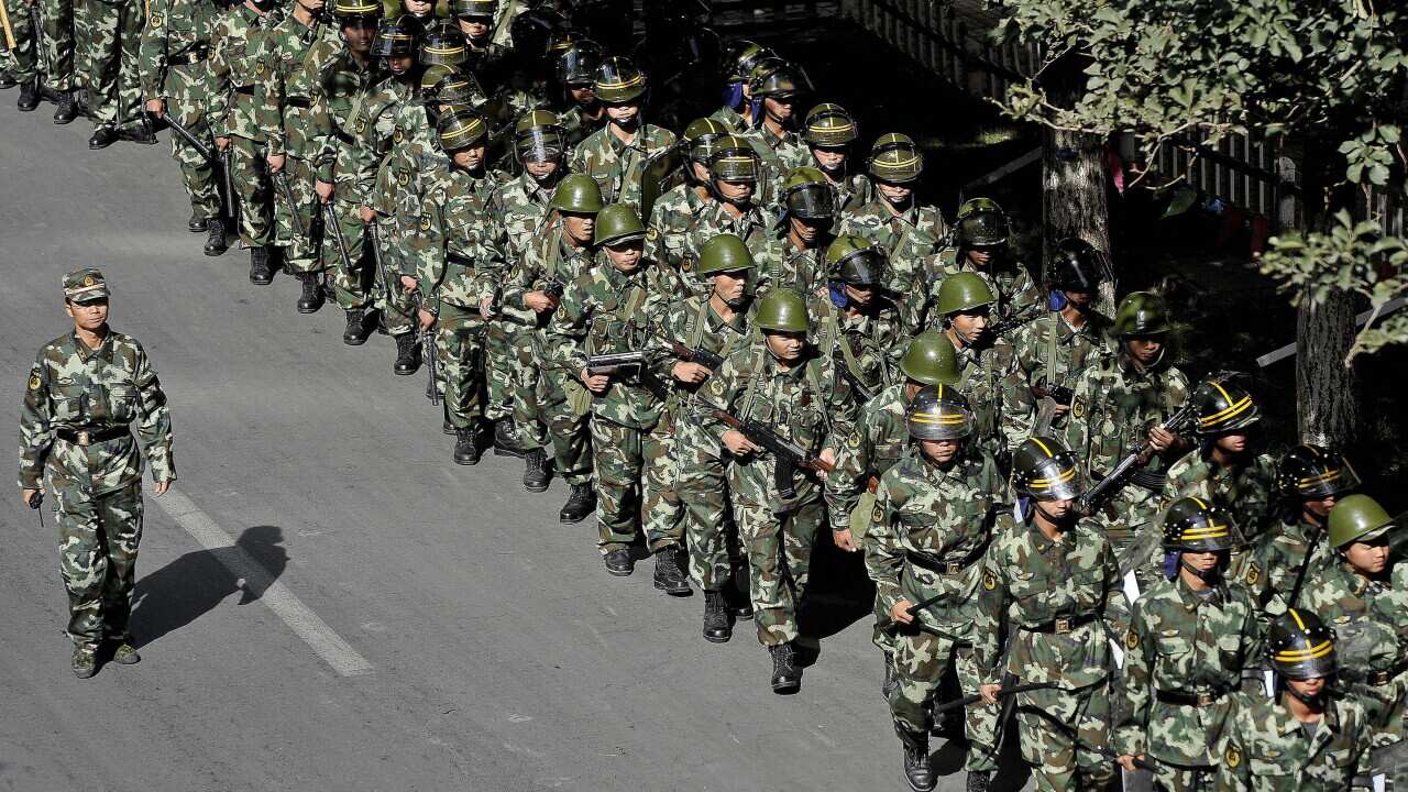 Chinese troops marching