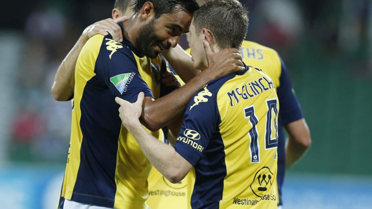 Mariner's Michael McGlinchey (R) with teammates