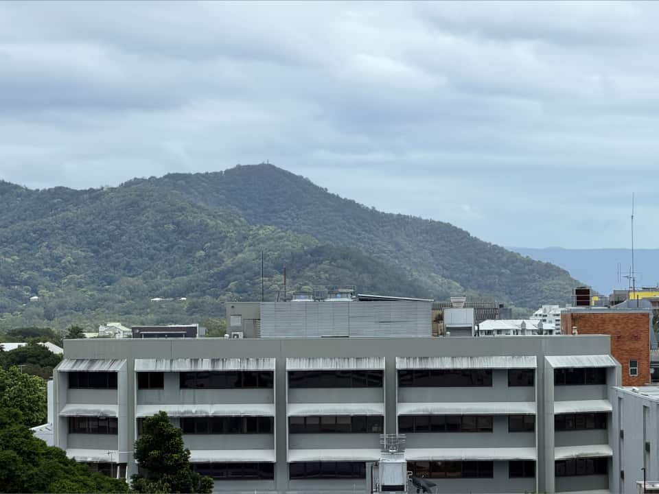 Cairns.png