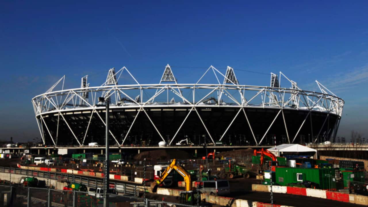 london_olympics_stadium_l_1100315_aap_1336384827