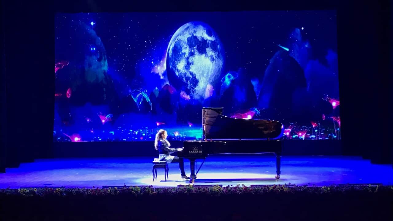 La pianiste Elyane Laussade joue un récital à l'occasion de la fête nationale.