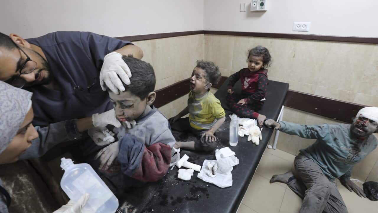 treating children at Aqsa Hospital