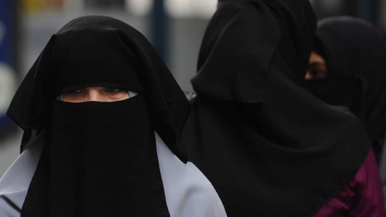 A women wearing the niqab