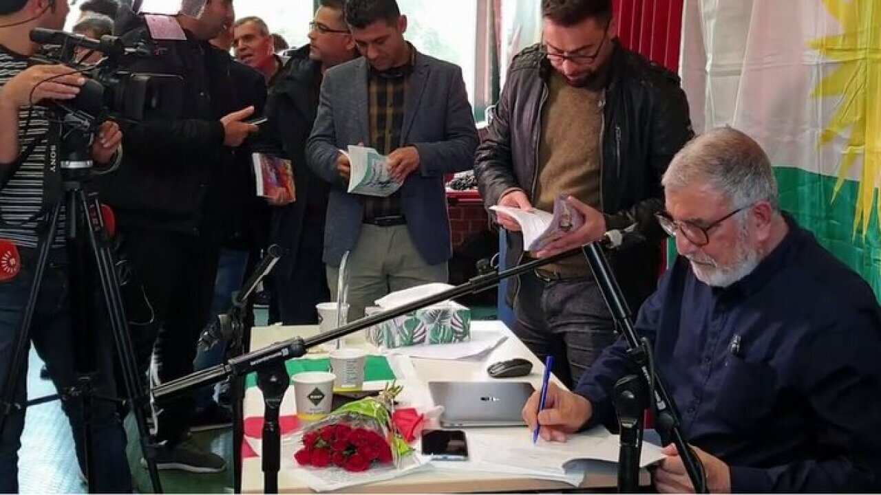 Shahin Sorekli (Chahin Baker) book signing