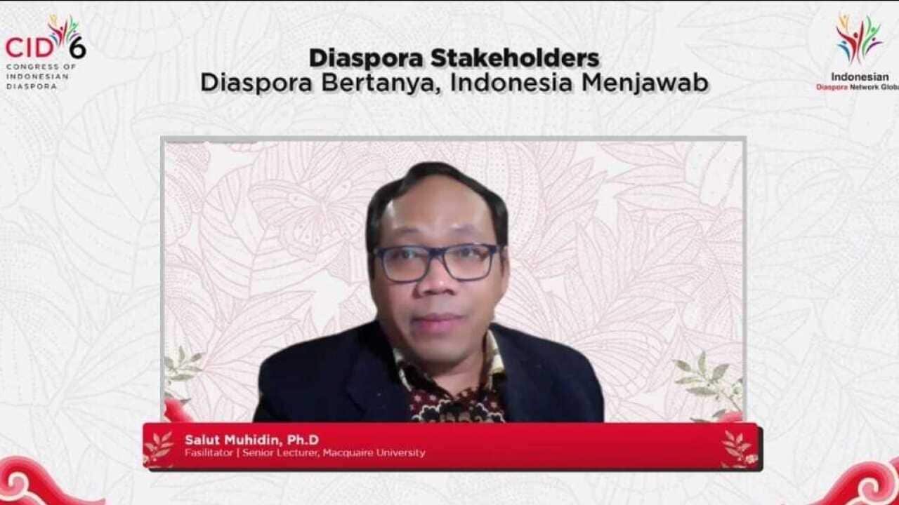 r Salut Muhidin as a moderator at the Congress Indonesian Diaspora 6, 14 Aug 2021.