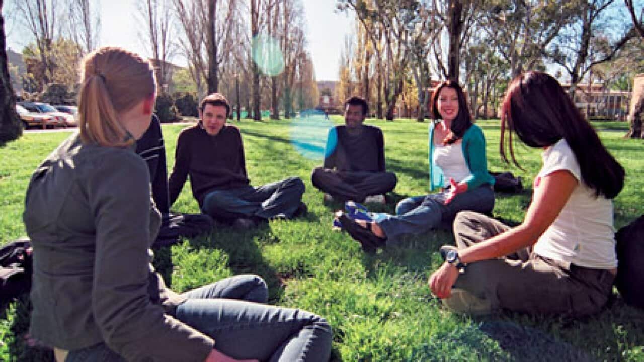 university_students_grass_091008_B_ANU_1847717769