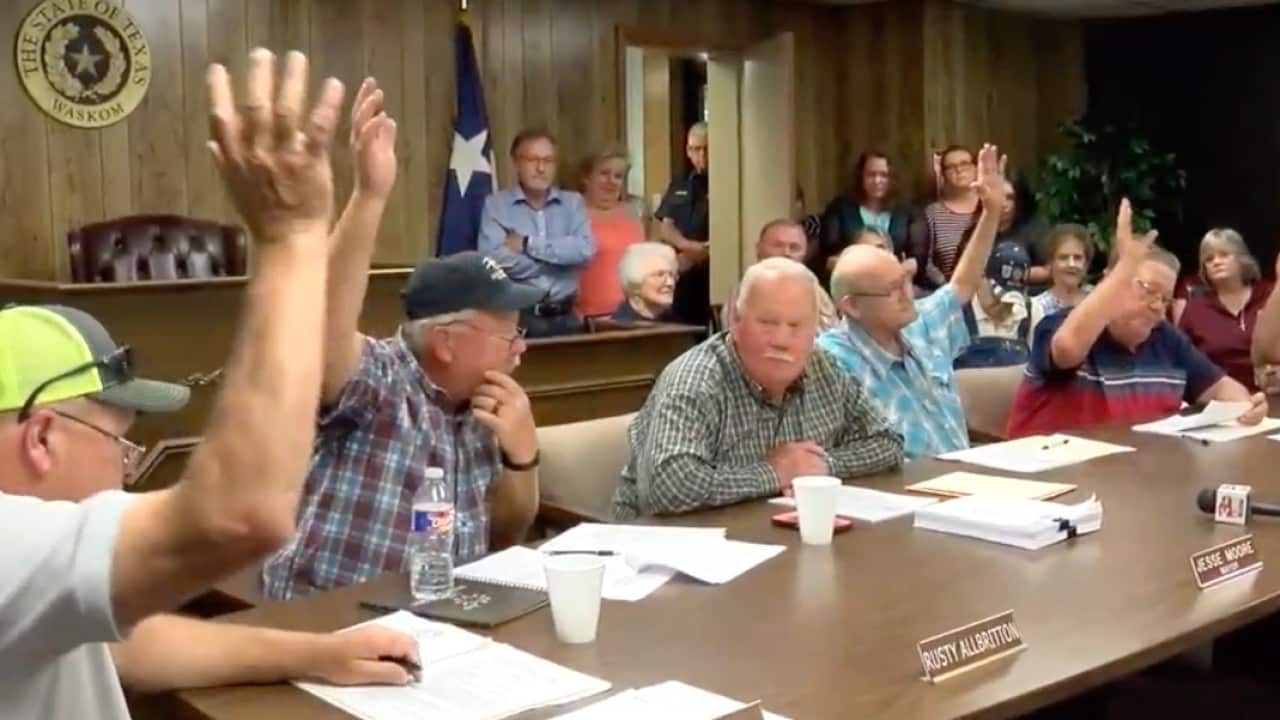 Waskom City Council passes the abortion ban.