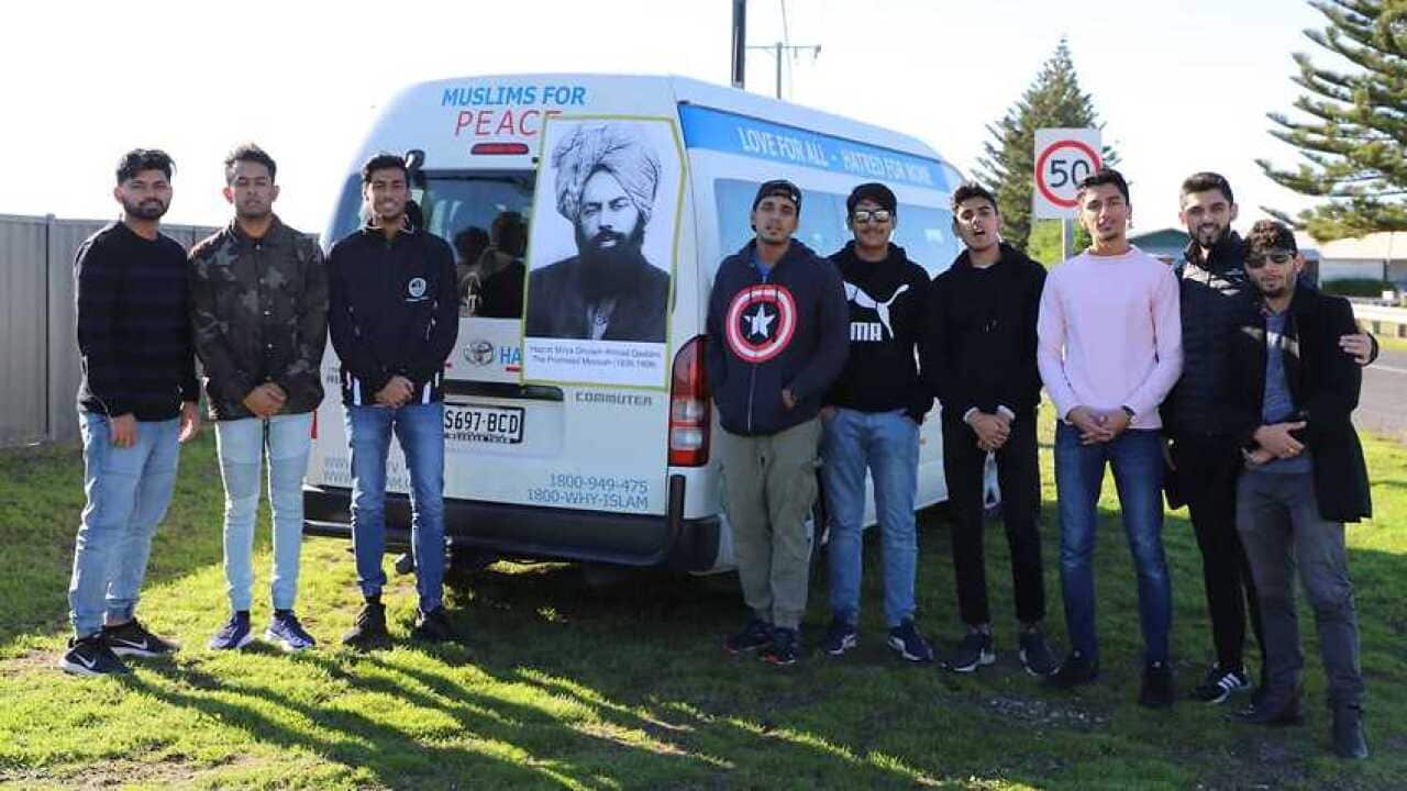 Young Muslims travelling across rural Australia to challenge misconceptions about Islam