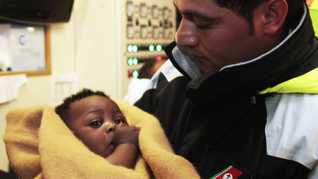 lampedusa_baby_b_110509_epa_1926869719
