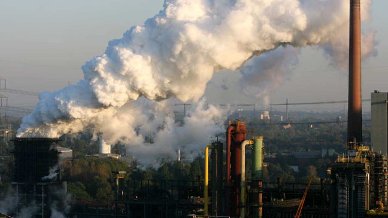 Factory-smoke_210311_B_Getty_1418312968