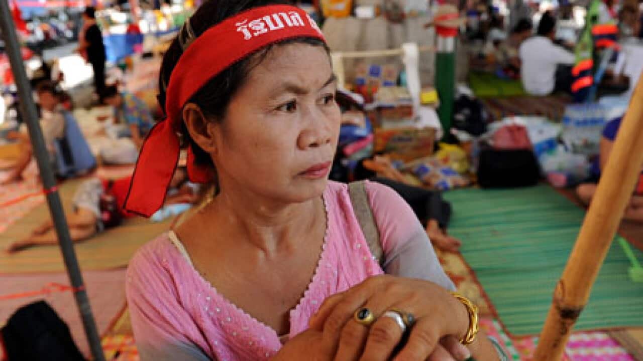 thai_woman_redshirt_100513_B_getty_1430770519